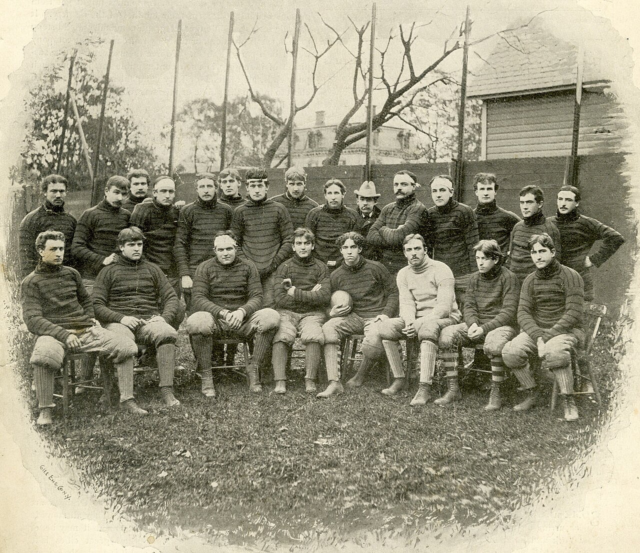 Team collaborating on a digital design project (Unknown photographer / Public domain)